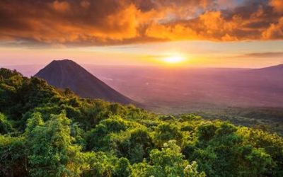 In the Shadow of the Volcanoes: Exploring El Salvador’s Dramatic Landscapes